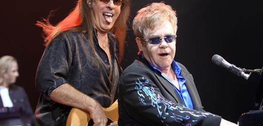 Elton John auf „Greatest Hits“ Tour 2012